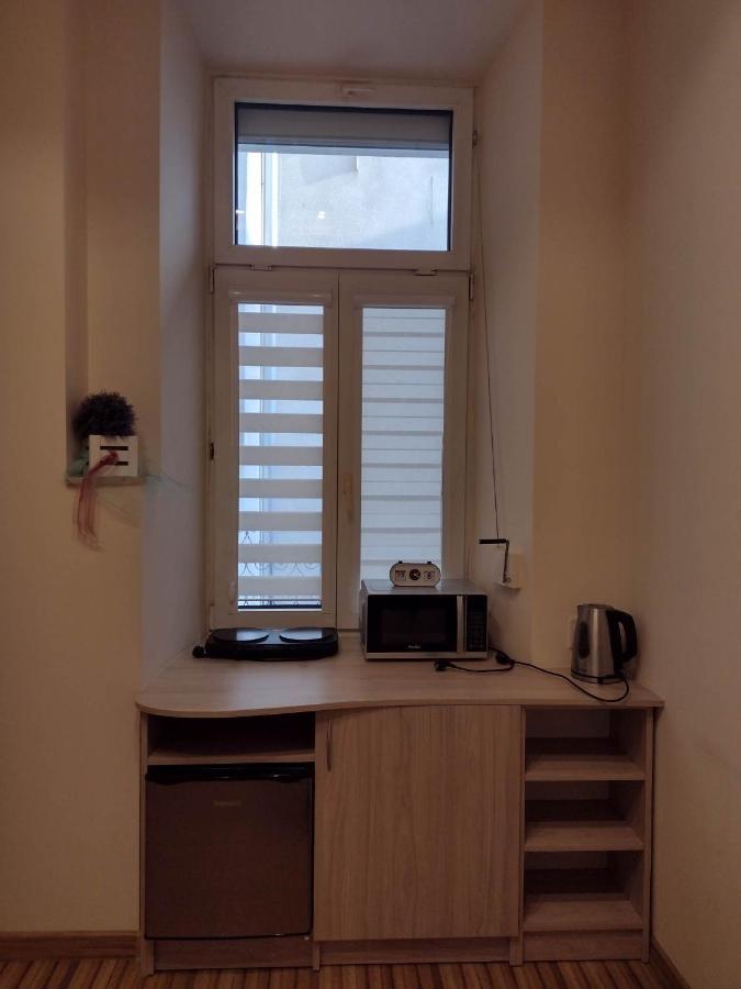 Little Big Bc - Central Modern Studio คราคูฟ ภายนอก รูปภาพ