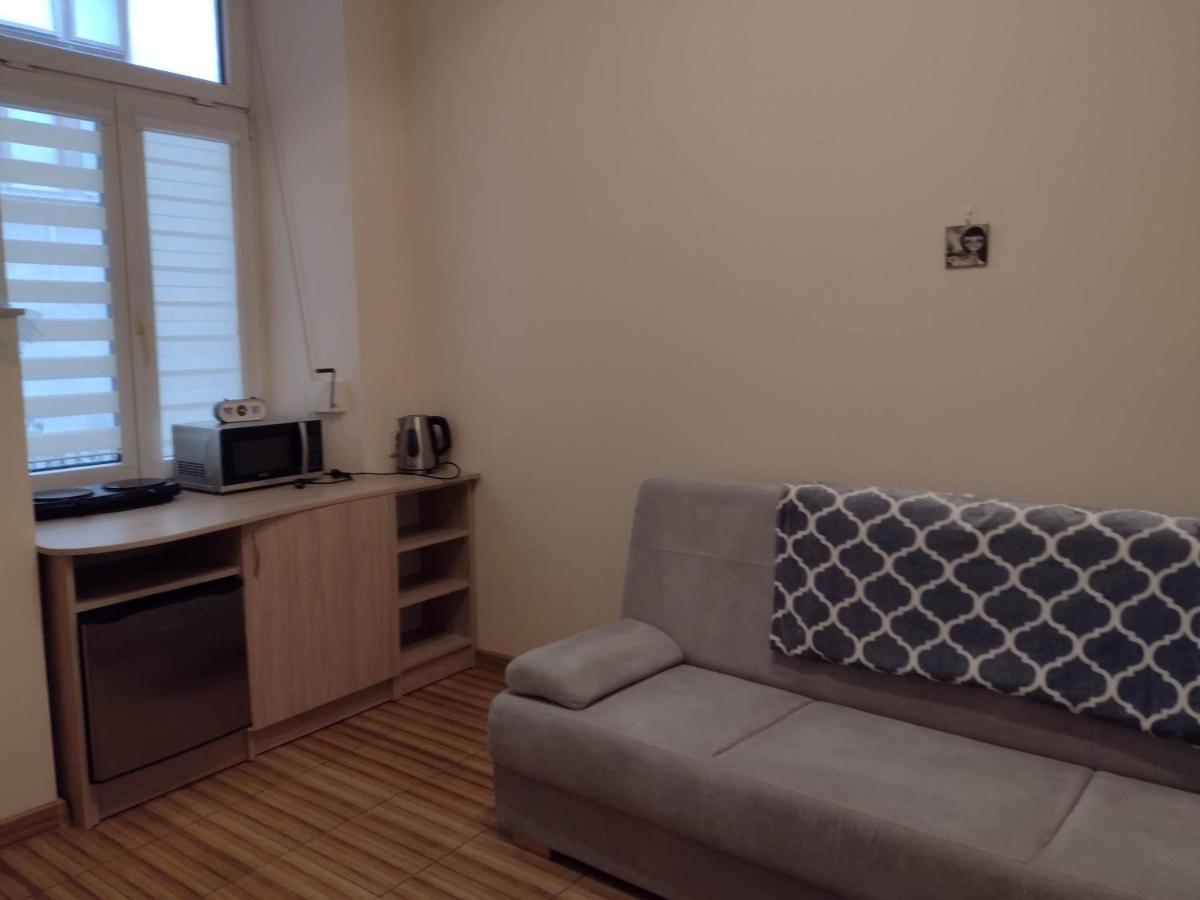 Little Big Bc - Central Modern Studio คราคูฟ ภายนอก รูปภาพ